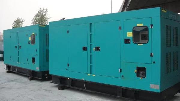阜阳康明斯400kw大型柴油二手发电机组